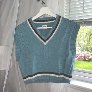 Aritzia Sunday Best Winston cropped Vest M